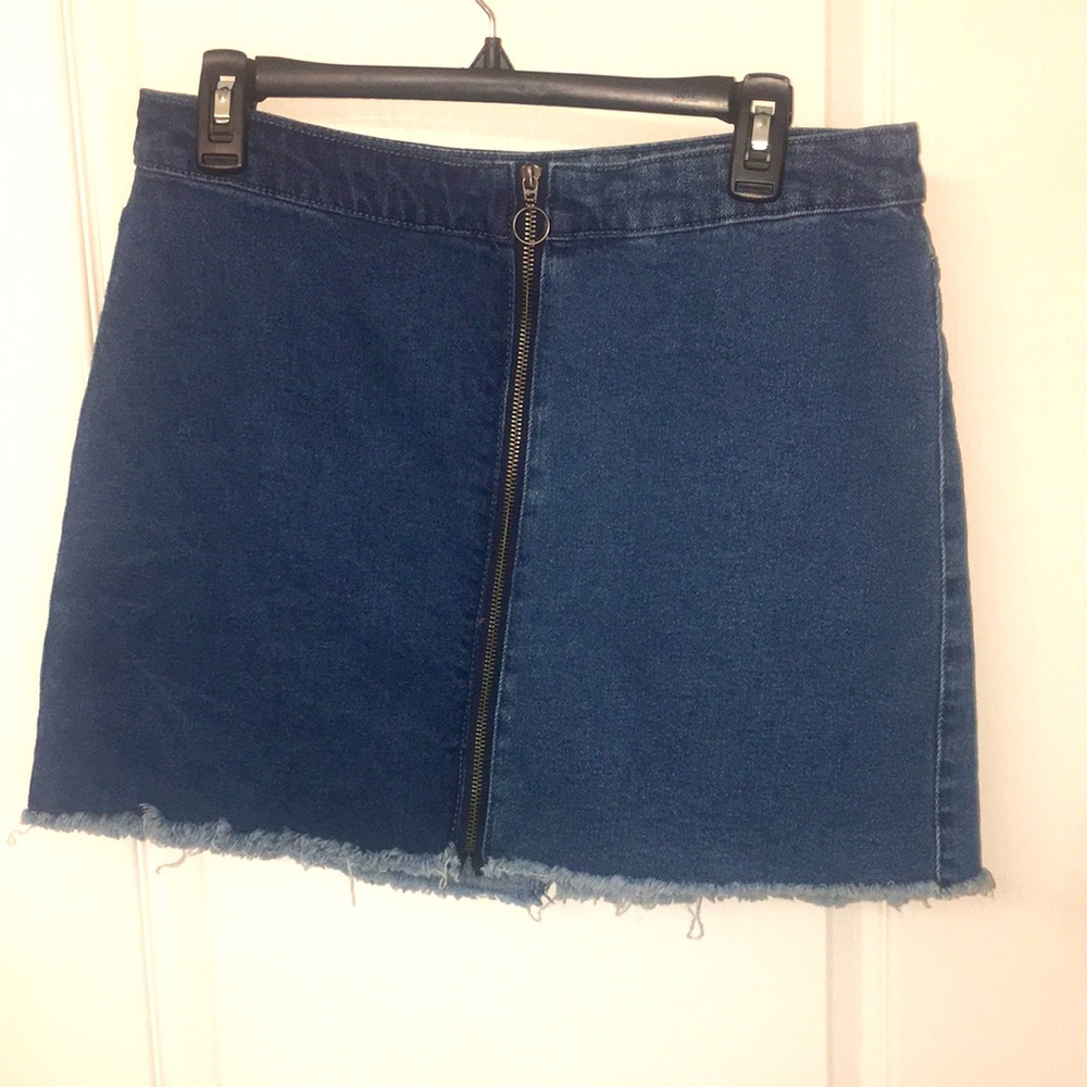 Woman’s Wild Fable jean skirt size 12